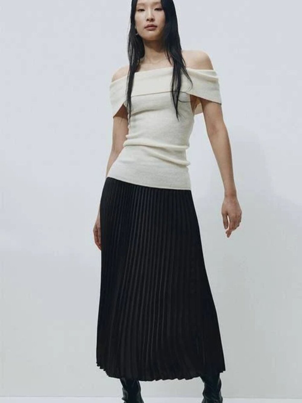 H&M pleated Midi Skirt L